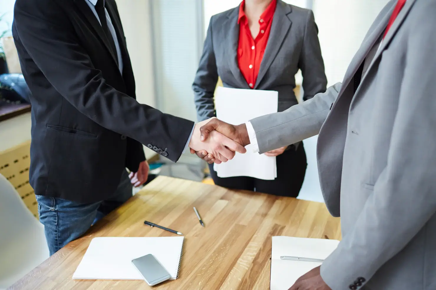 successful-deal_1098-14879 (1)